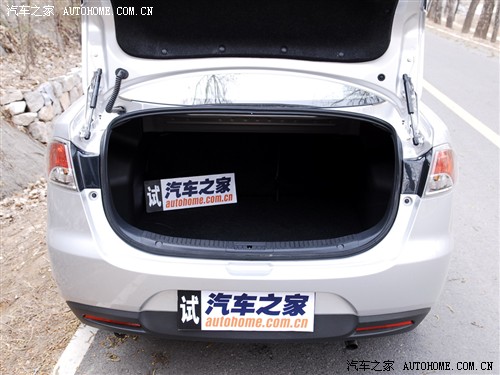大渝汽车 长安马自达 马自达2劲翔 劲翔 1.5时尚型mt